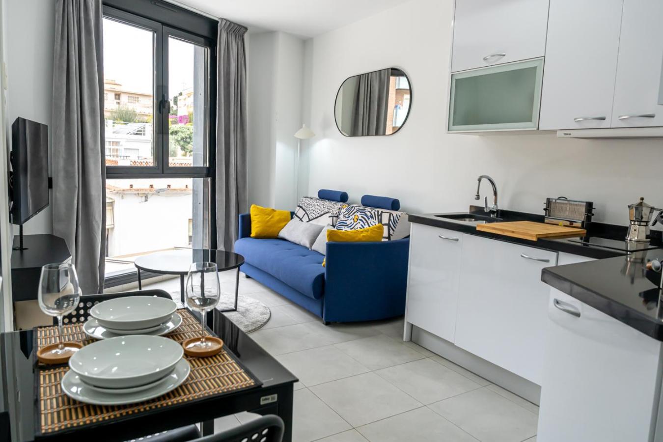 Modern Wave Escape Apartment With Private Parking And Rooftop Pool By Namaste Elite Torremolinos Exterior foto
